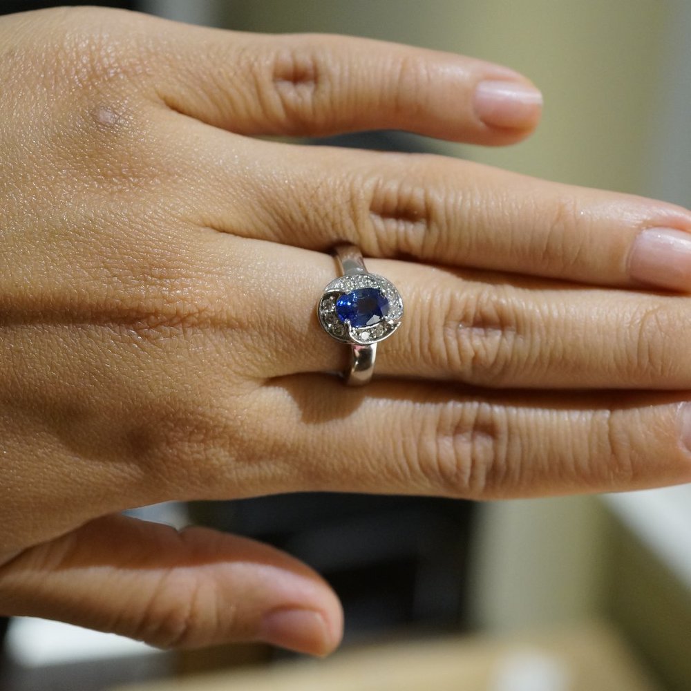 14KW gold Sapphire & Diamond ring - Picture 5 of 7
